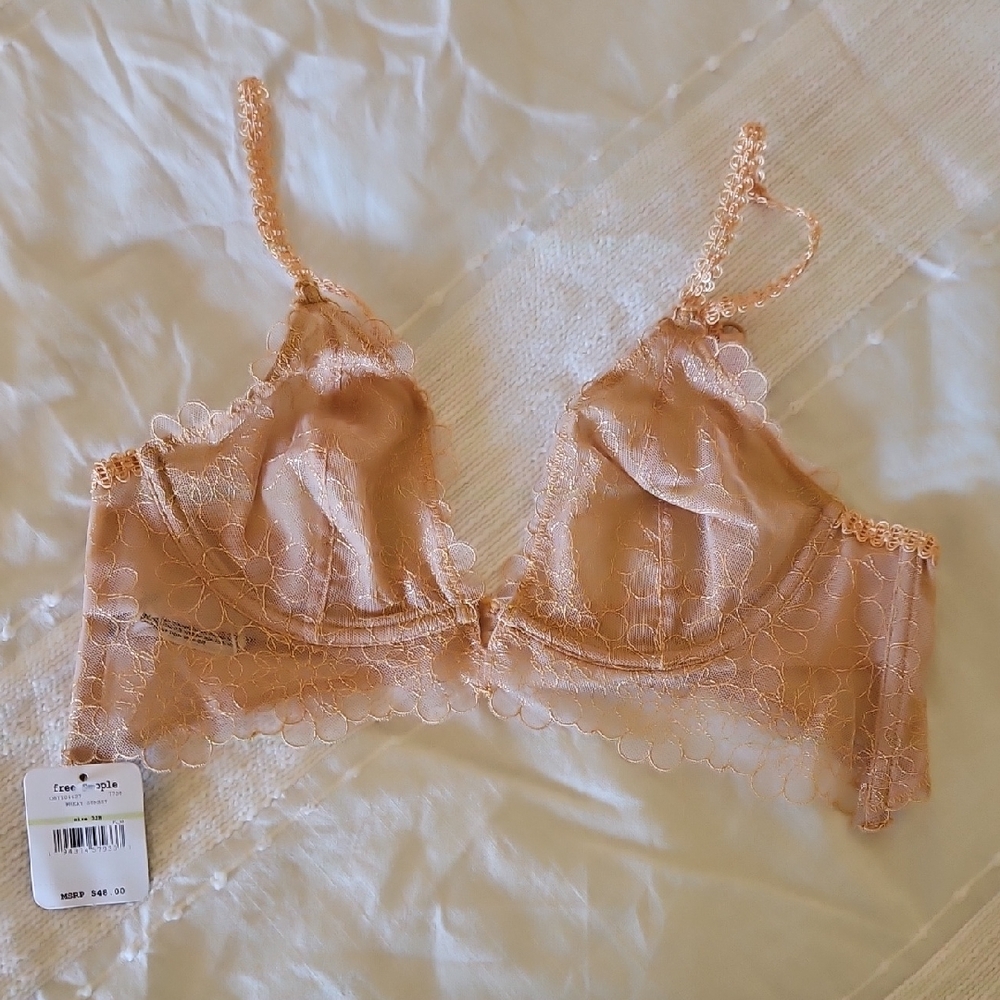 Delicate Lace Bralette in Soft Peach